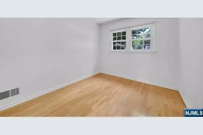 516 Knickerbocker Road, Cresskill, NJ 07626 - Photo 19