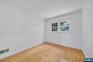 516 Knickerbocker Rd, Cresskill, NJ 07626 - Photo 19