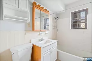 300 Lookout Ave C4, Hackensack, NJ 07601 - Photo 13