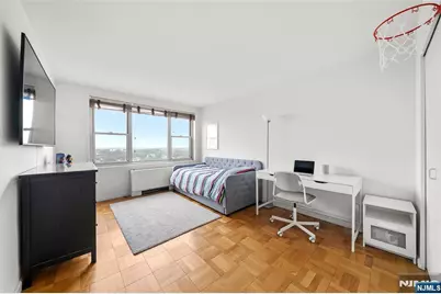 2100 Linwood Avenue 19V #19V, Fort Lee, NJ 07024 - Photo 15