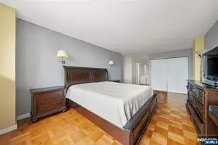 2100 Linwood Ave 19V, Fort Lee, NJ 07024 - Photo 13