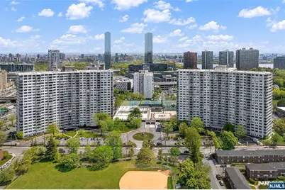 2100 Linwood Avenue 19V #19V, Fort Lee, NJ 07024 - Photo 1
