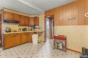 101 Reid Ave, Passaic, NJ 07055 - Photo 7
