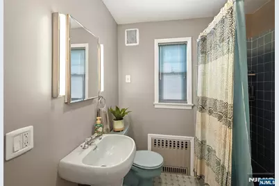 156 Larch Avenue, Teaneck Township, NJ 07666 - Photo 23