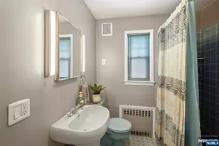 156 Larch Ave, Teaneck Township, NJ 07666 - Photo 23