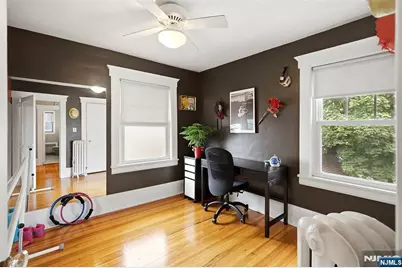 156 Larch Avenue, Teaneck Township, NJ 07666 - Photo 21