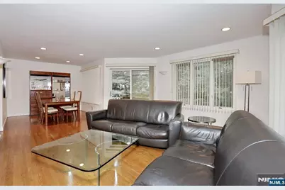 30 Reagan Way 530A #530A, Washington Township, NJ 07676 - Photo 9