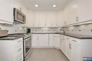 30 Reagan Way 530A, Washington Township, NJ 07676 - Photo 17