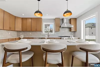 138A Weigands Lane, Secaucus, NJ 07094 - Photo 5