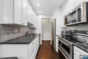 364 Ridgewood Ave 3, Ridgewood, NJ 07450 - Photo 7