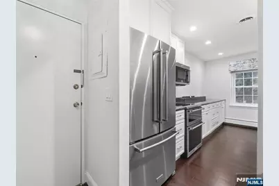 364 Ridgewood Avenue 3 #3, Ridgewood, NJ 07450 - Photo 5