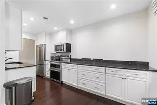 364 Ridgewood Ave 3, Ridgewood, NJ 07450 - Photo 9