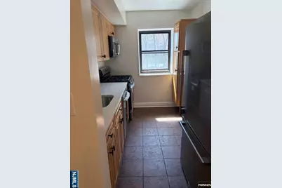 218 Prospect Avenue 3C #3C, Hackensack, NJ 07601 - Photo 9