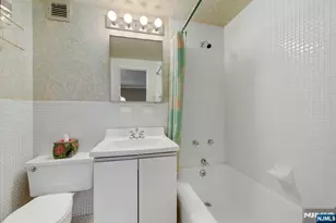 1 Horizon Road 632, Fort Lee, NJ 07024 - Photo 19