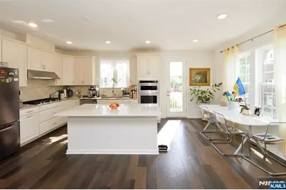 104 W Ramsey Terrace 607 #607, Fair Lawn, NJ 07410 - Photo 9