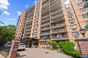 60 Parkway Dr 12A, East Orange, NJ 07017 - Photo 3
