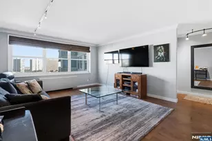 2000 Linwood Ave 15P, Fort Lee, NJ 07024 - Photo 3
