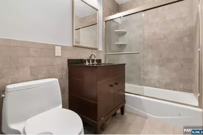 2000 Linwood Avenue 15P #15P, Fort Lee, NJ 07024 - Photo 15