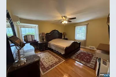 274 Elm Avenue, Hackensack, NJ 07601 - Photo 7