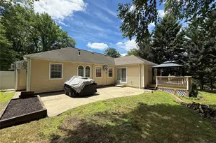 274 Elm Ave, Hackensack, NJ 07601 - Photo 3