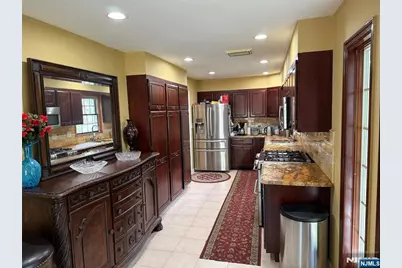 274 Elm Avenue, Hackensack, NJ 07601 - Photo 9