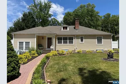 274 Elm Avenue, Hackensack, NJ 07601 - Photo 1