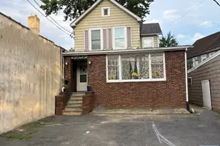166 Rochelle 2, Rochelle Park Township, NJ 07652 - Photo 1