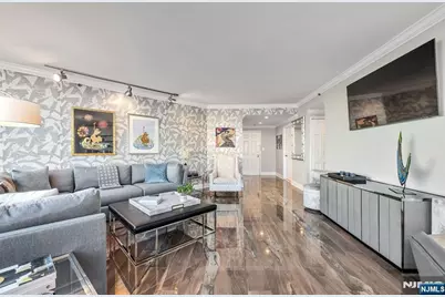 100 Old Palisade Road 3906 #3906, Fort Lee, NJ 07024 - Photo 17