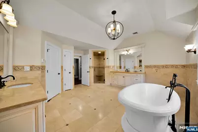 222 Deepbrook Road, Wyckoff Township, NJ 07481 - Photo 31