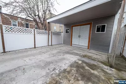 136 North Street, Jersey City, NJ 07307 - Photo 21