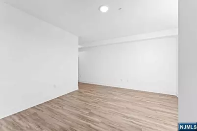 520 Cliff Street 307 #307, Fairview, NJ 07022 - Photo 9