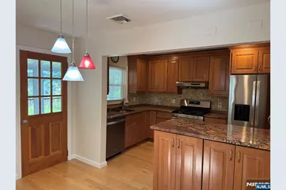 243 Donaldson Avenue, Rutherford, NJ 07070 - Photo 13