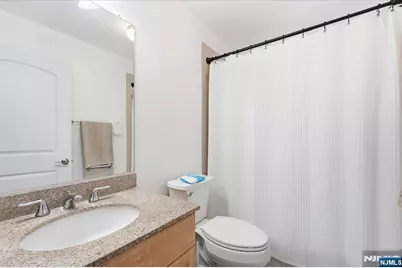 70 S Munn Avenue 408 #408, East Orange, NJ 07018 - Photo 9