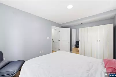 70 S Munn Avenue 408 #408, East Orange, NJ 07018 - Photo 7