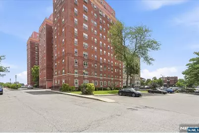 70 S Munn Avenue 408 #408, East Orange, NJ 07018 - Photo 3