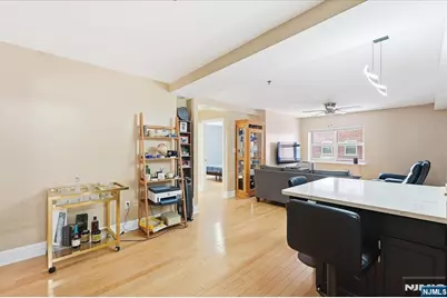 70 S Munn Avenue 408 #408, East Orange, NJ 07018 - Photo 21