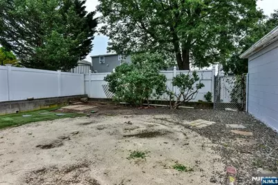 166 Kent Street, Hackensack, NJ 07601 - Photo 27
