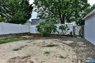 166 Kent St, Hackensack, NJ 07601 - Photo 27