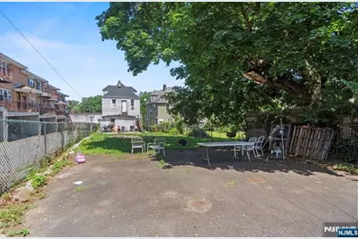 85 Gregory Avenue, Passaic, NJ 07055 - Photo 5