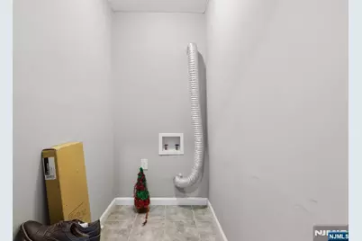 447 17th Street, Newark, NJ 07103 - Photo 15