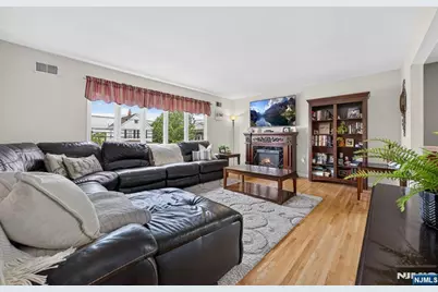 12 William Street, Saddle Brook Township, NJ 07663 - Photo 5