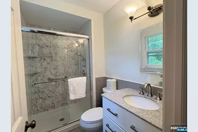 870 Ridgewood Avenue, Oradell, NJ 07649 - Photo 15
