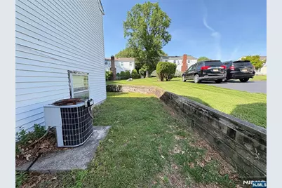 870 Ridgewood Avenue, Oradell, NJ 07649 - Photo 37