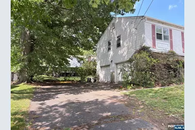 870 Ridgewood Avenue, Oradell, NJ 07649 - Photo 35