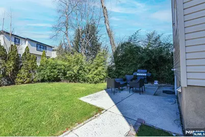 420 Carmita Avenue 1 #1, Rutherford, NJ 07070 - Photo 23