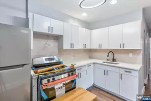 20 Edwin Pl, Newark, NJ 07112 - Photo 35