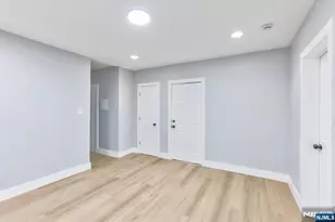 20 Edwin Pl, Newark, NJ 07112 - Photo 37