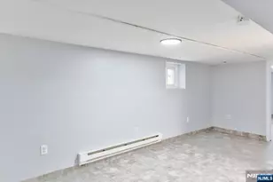 20 Edwin Pl, Newark, NJ 07112 - Photo 23