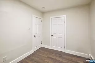 22 Edwin Pl, Newark, NJ 07112 - Photo 21