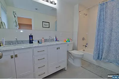 2408 Hammett Avenue, Fort Lee, NJ 07024 - Photo 23